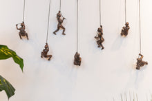 Load image into Gallery viewer, 7 Piece Climbing Sculpture Wall Art Gift For Home Decor Interior Design Rock Climbing Man Contemporary Artwork woman Bronze