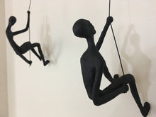 Load image into Gallery viewer, 2 Piece Climbing Sculpture Wall Art Gift For Home Decor Interior Design Rock Climber Climbing Man Contemporary Artwork Resin Alian