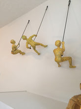 Load image into Gallery viewer, 3 Piece BIG Climbing Sculpture Wall Art Gift For Home Decor Interior Design Rock Climber Climbing Man Contemporary Artwork Resin MULTI