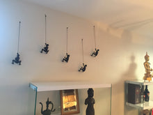 Load image into Gallery viewer, 10 Piece Climbing Sculpture Wall Art Gift For Mountain Climber Rock Climber Climbing Man Contemporary Artwork Resin Home Decor BLACK MATT