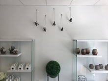 Load image into Gallery viewer, 5 Piece Climbing Sculpture Wall Art Gift For Mountain Climber Rock Climber Climbing Man Contemporary Artwork Resin Home Decor BLACK MATT