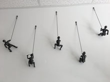 Load image into Gallery viewer, 5 Piece Climbing Sculpture Wall Art Gift For Mountain Climber Rock Climber Climbing Man Contemporary Artwork Resin Home Decor BLACK MATT