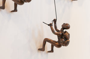 7 Piece Climbing Sculpture Wall Art Gift For Home Decor Interior Design Rock Climbing Man Contemporary Artwork woman Bronze